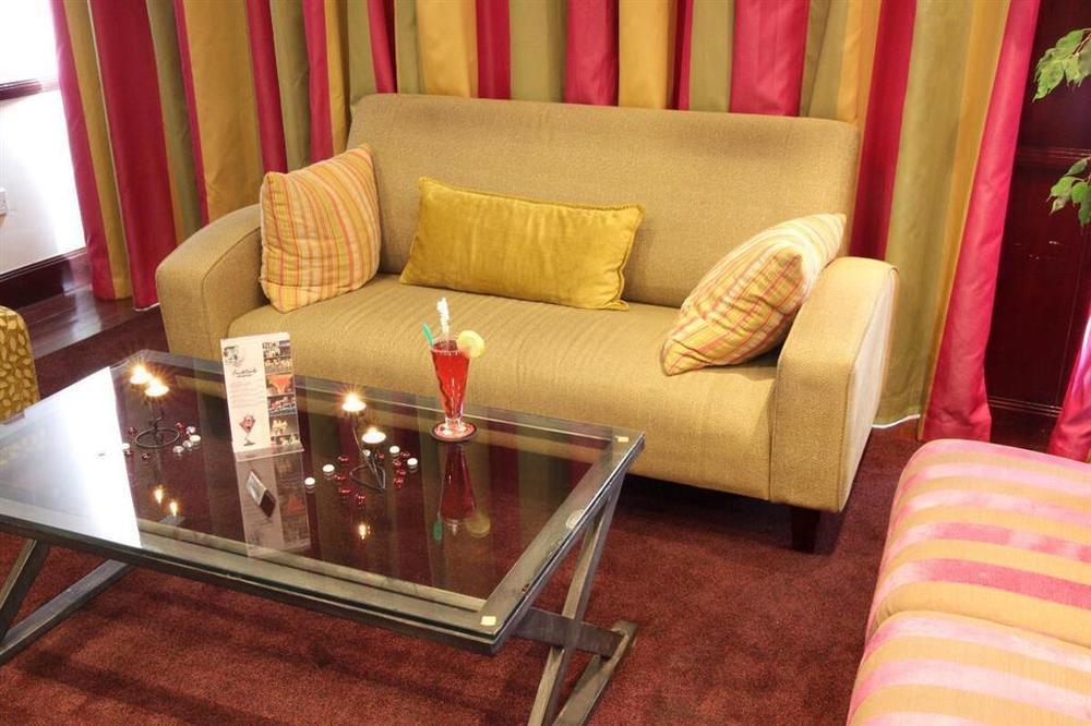 Cresta President Hotel Gaborone Zimmer foto